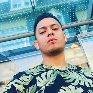 Meet your Posher, Gustavo alejandro